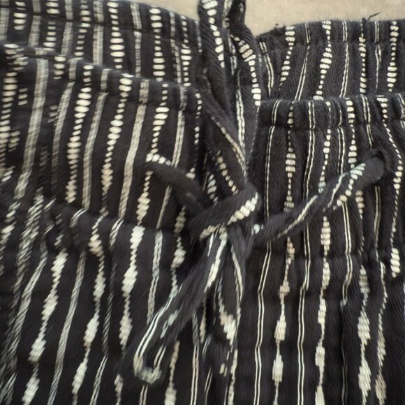 Old Navy Black & White Striped Soft Pants – Size Small - Picture 6 of 12